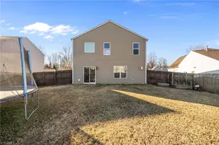 513 Collington Dr, Mebane, NC 27302 - Photo 3