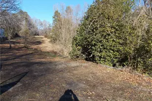1004 Hillcroft Rd, Browns Summit, NC 27214 - Photo 5
