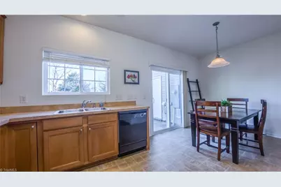 6886 Derby Run Drive, Whitsett, NC 27377 - Photo 7