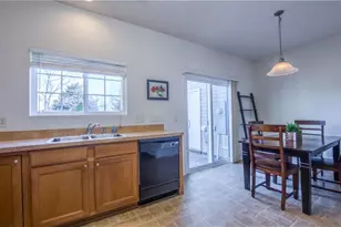 6886 Derby Run Dr, Whitsett, NC 27377 - Photo 7