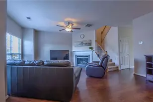 6886 Derby Run Dr, Whitsett, NC 27377 - Photo 5