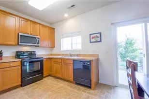 6886 Derby Run Dr, Whitsett, NC 27377 - Photo 9