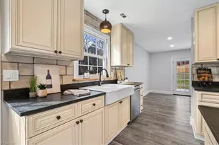 6320 Cardinal Wood Dr, Greensboro, NC 27410 - Photo 17