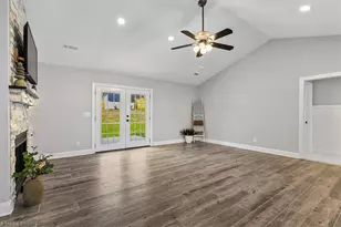 6320 Cardinal Wood Dr, Greensboro, NC 27410 - Photo 9