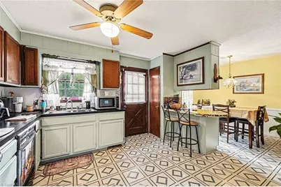 406 E Wellington Lane, Walnut Cove, NC 27052 - Photo 9