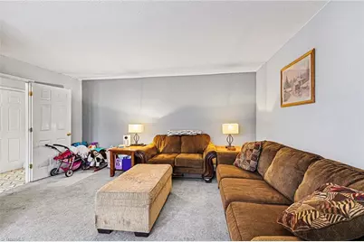 406 E Wellington Lane, Walnut Cove, NC 27052 - Photo 5