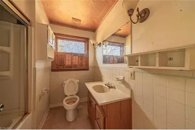 3089 Pipers Gap Road, Mount Airy, NC 27030 - Photo 9