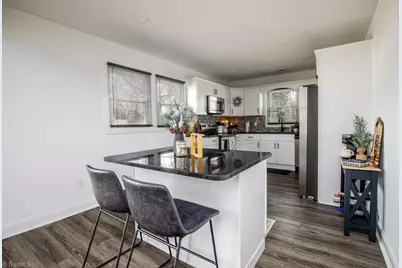 821 Fisher Ferry Street, Thomasville, NC 27360 - Photo 7