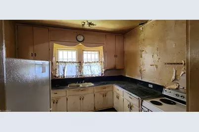 2231 Marble Street, Winston-Salem, NC 27107 - Photo 7