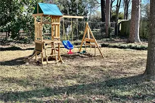 317 Burkewood Dr, Winston-Salem, NC 27104 - Photo 35