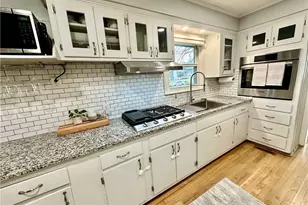 317 Burkewood Dr, Winston-Salem, NC 27104 - Photo 7