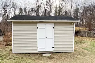 2642 Alamance Church Rd, Greensboro, NC 27406 - Photo 15