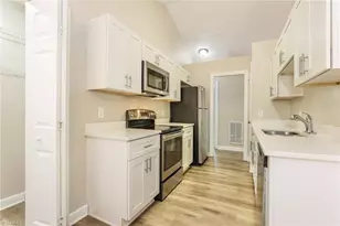 1107 Foxhaven Dr, Greensboro, NC 27455 - Photo 9