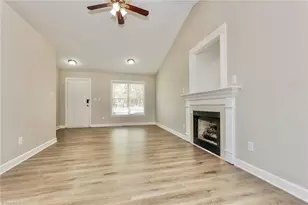 1107 Foxhaven Dr, Greensboro, NC 27455 - Photo 5