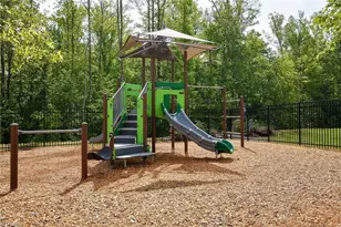 1727 Eastover Dr, Kernersville, NC 27284 - Photo 33