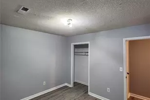 2115 Hunter St, Greensboro, NC 27401 - Photo 3