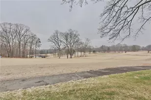 2425 Country Club Rd, Yadkinville, NC 27055 - Photo 5