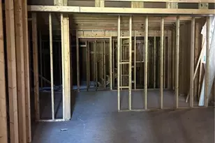 918 Dixie St, Lexington, NC 27292 - Photo 3