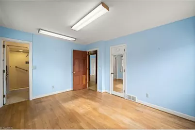 813 Country Lane, Winston-Salem, NC 27107 - Photo 31