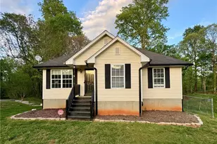 7243 Wanda Vis Ln, Pfafftown, NC 27040 - Photo 1