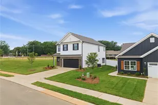 5334 Belmont Gdn Dr, Walkertown, NC 27051 - Photo 3