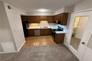 1018 Cedar Pl Ct, Winston-Salem, NC 27107 - Photo 5