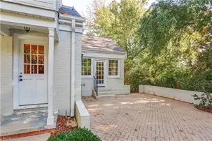 203 Elmwood Dr, Greensboro, NC 27408 - Photo 27