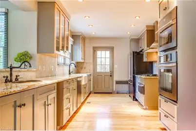 203 Elmwood Drive, Greensboro, NC 27408 - Photo 5