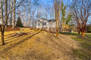 3528 Lamplight Dr, Randleman, NC 27317 - Photo 7