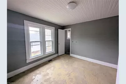 408 Reid Street, Thomasville, NC 27360 - Photo 9