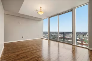 201 N Elm St, Greensboro, NC 27401 - Photo 9