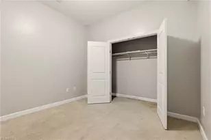 201 N Elm St, Greensboro, NC 27401 - Photo 17