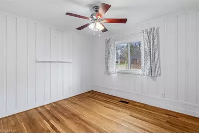 3015 Dellwood Drive, Greensboro, NC 27408 - Photo 27