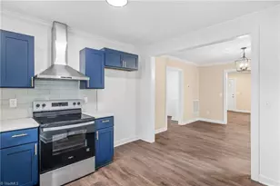 208 Warner St, Thomasville, NC 27360 - Photo 13