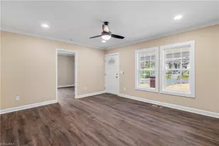 208 Warner St, Thomasville, NC 27360 - Photo 5