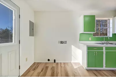 626 King Street, Reidsville, NC 27320 - Photo 15