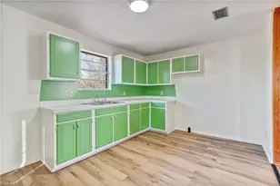 626 King St, Reidsville, NC 27320 - Photo 13