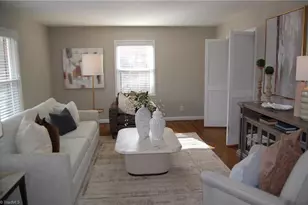 807 Plummer Dr, Greensboro, NC 27410 - Photo 3