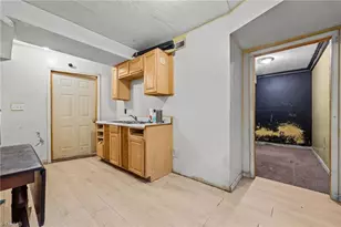 910 Omaha St, Greensboro, NC 27406 - Photo 23