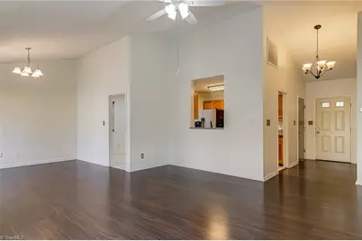 6 Queenanne Court, Greensboro, NC 27406 - Photo 5