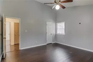 6 Queenanne Ct, Greensboro, NC 27406 - Photo 13