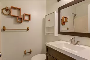 6 Queenanne Ct, Greensboro, NC 27406 - Photo 17