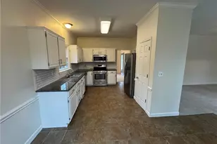 225 Bradford Pl Ln, Lewisville, NC 27023 - Photo 5