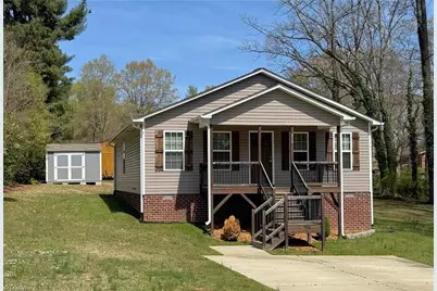 803 Leach Avenue, Thomasville, NC 27360 - Photo 1