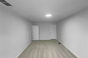 5712 Landerwood Dr, Greensboro, NC 27405 - Photo 15