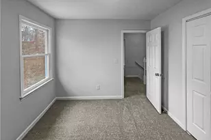 5712 Landerwood Dr, Greensboro, NC 27405 - Photo 11