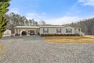 1721 Camp Dogwood Rd, Pinnacle, NC 27043 - Photo 3