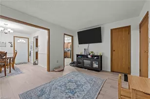 2036 Willow Rd, Greensboro, NC 27406 - Photo 13