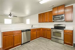 5955 Odenton Ln, Pfafftown, NC 27040 - Photo 5