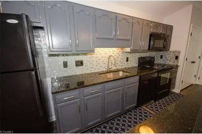 3701 #1H Cotswold Terrace, Greensboro, NC 27410 - Photo 9